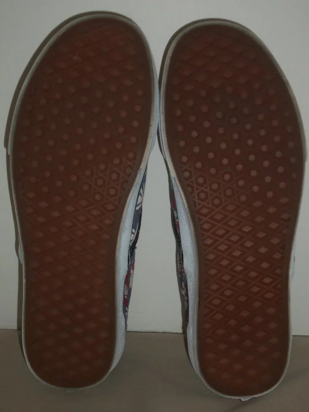 Vans Mens 7.5 Womens 9.0 Slip-Ons Blue Red Good Condition